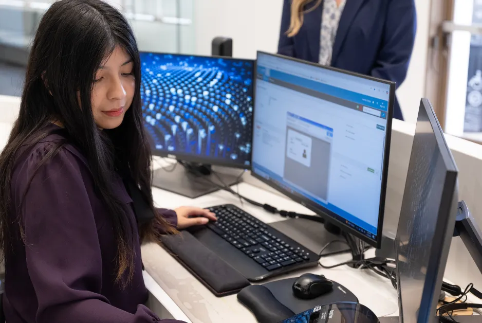 women working in computer