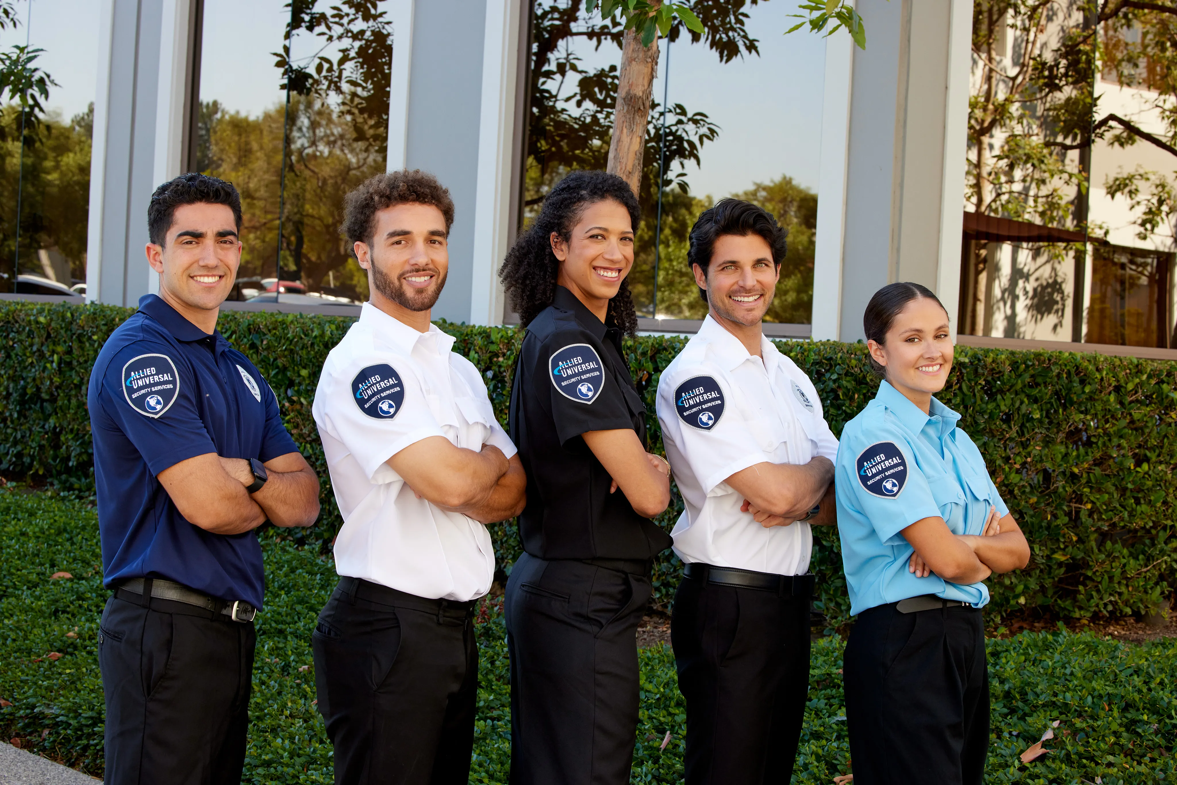 security_guard_group_outside